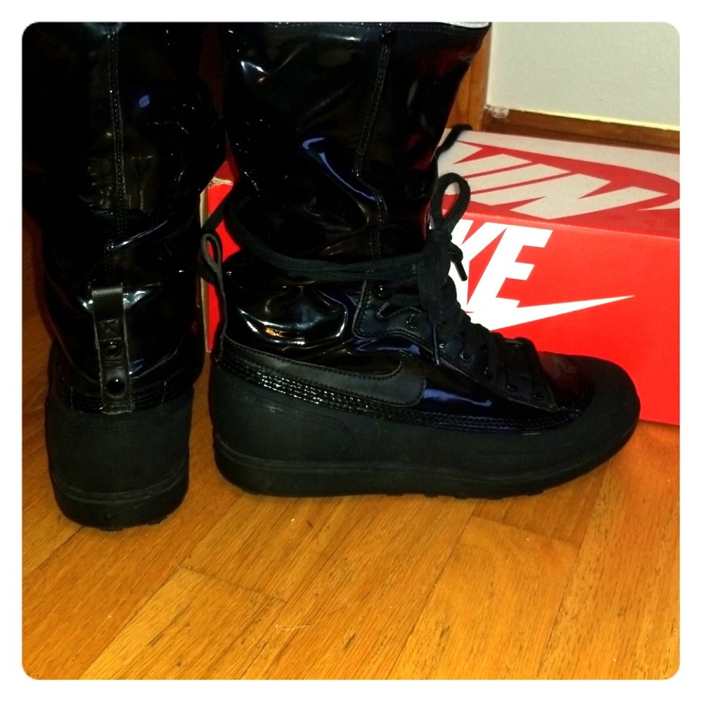 nike waterproof winter boots